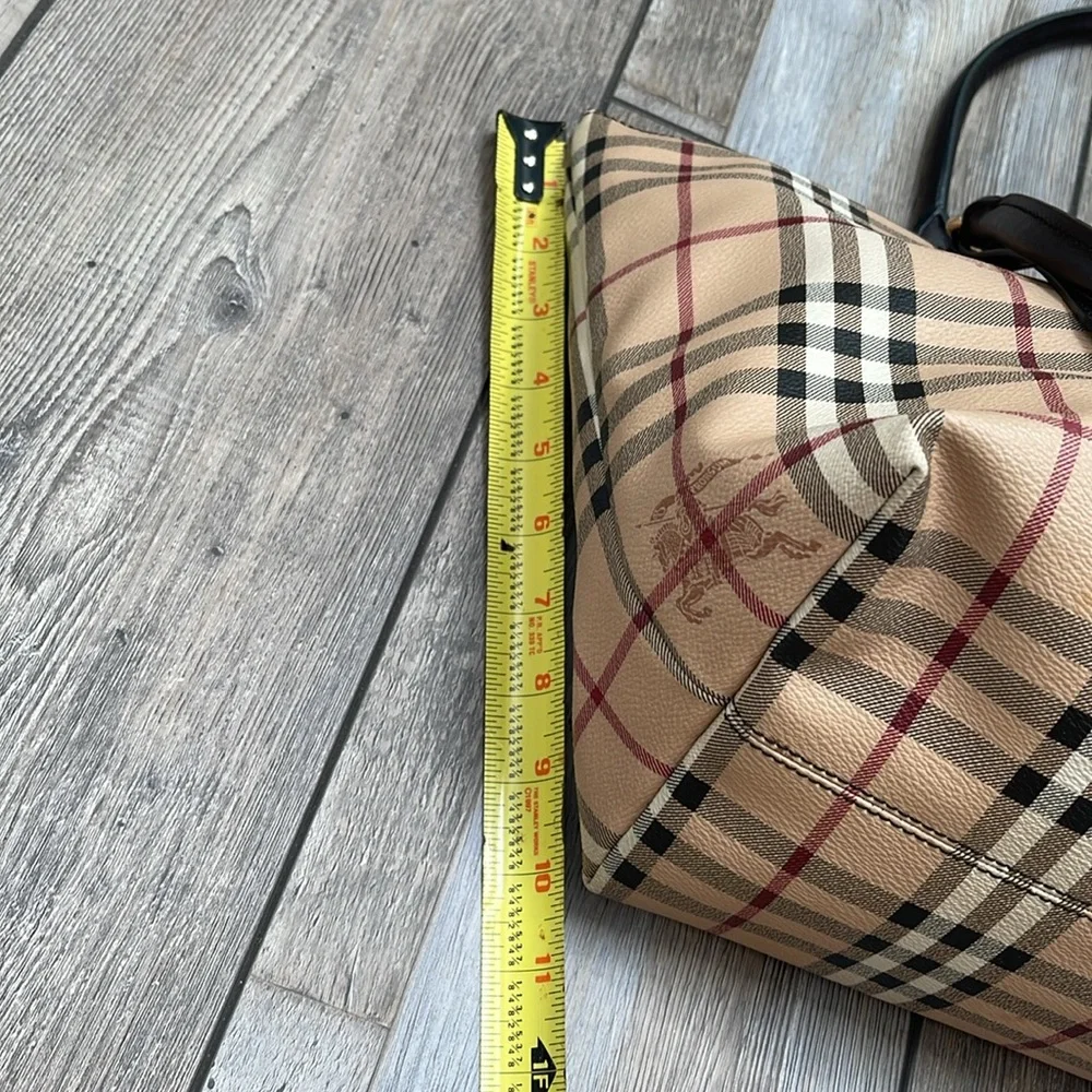 Authentic Burberry Plaid Haymarket Salisbury Tote Shoulder Bag Double Handle - Picture 16 of 17